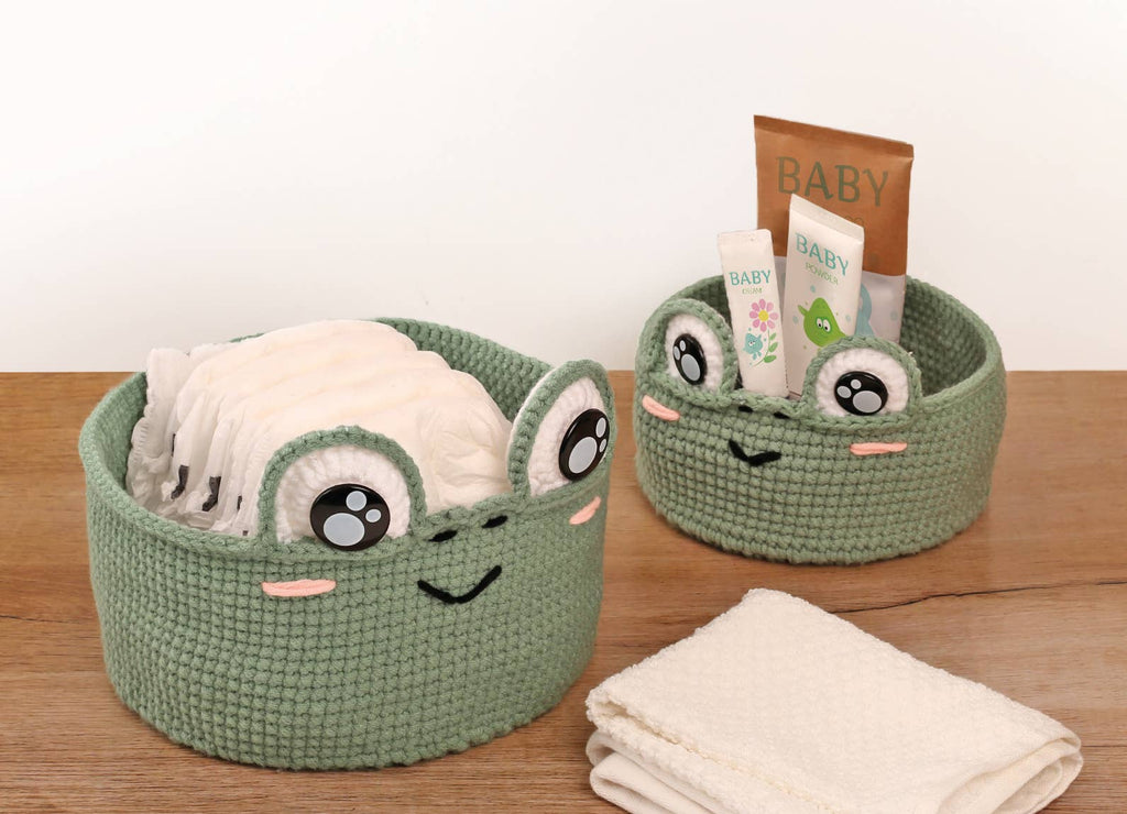 Kit de crochet con diseño de rana y fondo de madera