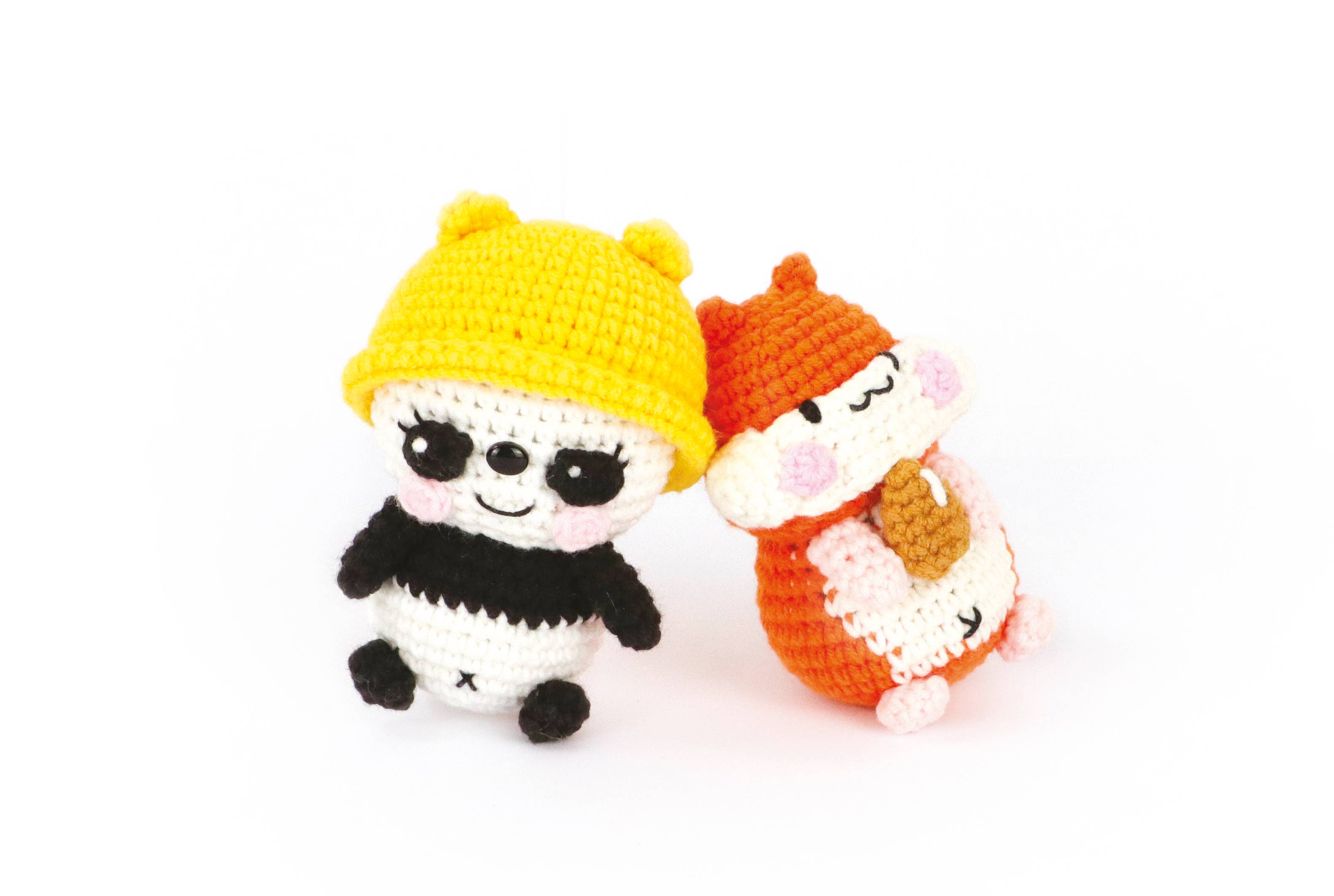 Kit minigurumi panda para tejer a crochet